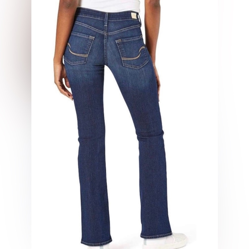 SOLD Levi's Totally Shaping Bootcut Jeans NWT SZ 20
